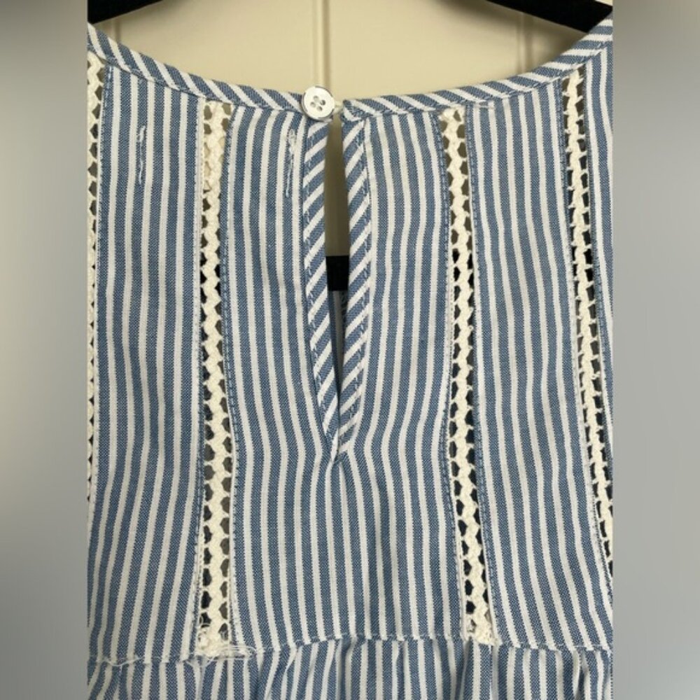 Blue and White Striped Top with Lace Flutter Sleeve - Picture 4 of 5